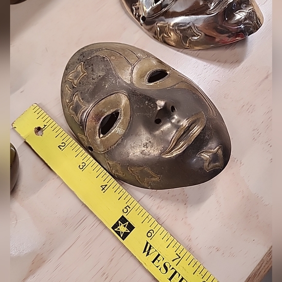 PAIR Vintage Solid Brass Decorative Mask, Made in India, Two-Toned Brass Mask. - Picture 6 of 8